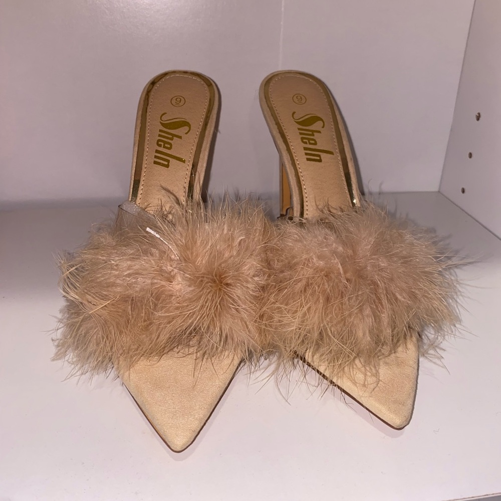 Nude Fur Heels